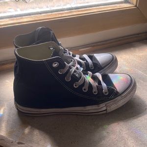 Women’s size 7 Converse All Star high-top shoes